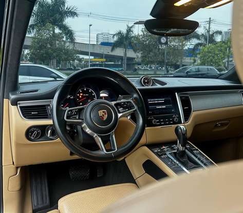 PORSCHE-MACAN-2017