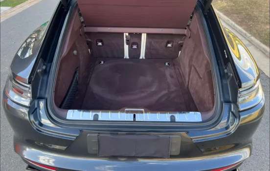 PORSCHE-PANAMERA-2023