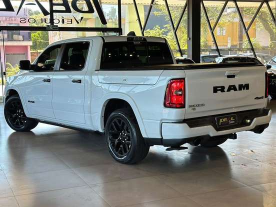 RAM-1500-3.0 HURRICANE 6 BITURBO GASOLINA LARAMIE CD 4X4 AUTOMÁTICO RAM-1500-2025