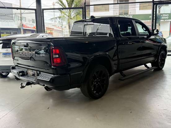 RAM-1500-3.0 HURRICANE 6 BITURBO GASOLINA LARAMIE NIGHT EDITION CD 4X4 AUTOMÁTICO RAM-1500-2025