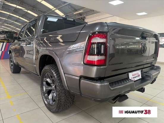 RAM-1500-5.7 V8 GASOLINA LIMITED NIGHT EDITION CD 4X4 AUTOMÁTICO RAM-1500-2023