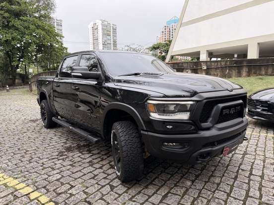 RAM-1500-5.7 V8 GASOLINA REBEL CD 4X4 AUTOMÁTICO RAM-1500-2022