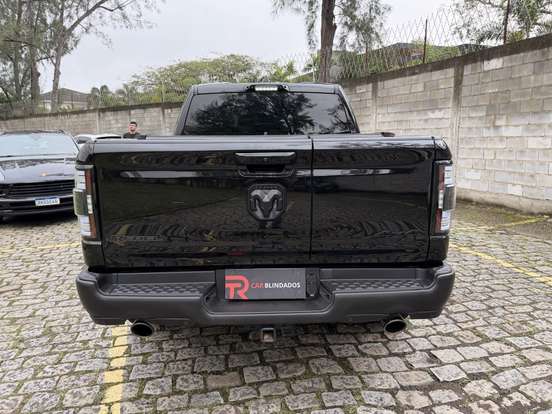 RAM-1500-5.7 V8 GASOLINA REBEL CD 4X4 AUTOMÁTICO RAM-1500-2022