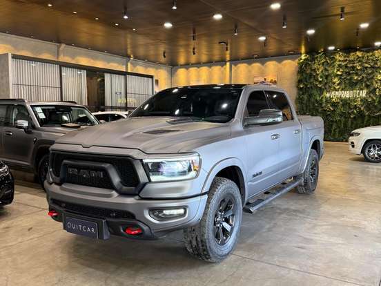 RAM-1500-5.7 V8 GASOLINA REBEL CD 4X4 AUTOMÁTICO RAM-1500-2022