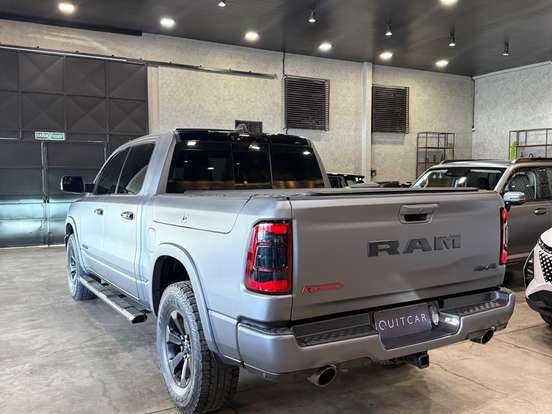 RAM-1500-5.7 V8 GASOLINA REBEL CD 4X4 AUTOMÁTICO RAM-1500-2022
