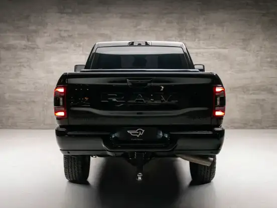 RAM-2500-6.7 I6 TURBO DIESEL LARAMIE NIGHT EDITION CD 4X4 AUTOMÁTICO RAM-2500-2023
