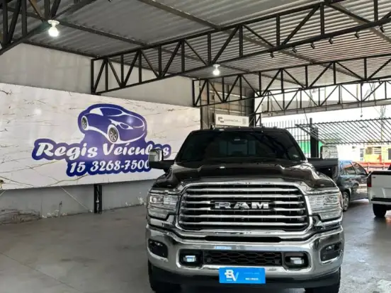 RAM-3500-6.7 I6 TURBO DIESEL LIMITED LONGHORN CD 4X4 AUTOMÁTICO RAM-3500-2023