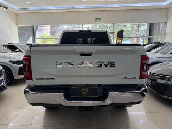RAM-3500-6.7 I6 TURBO DIESEL LARAMIE CD 4X4 AUTOMÁTICO RAM-3500-2022