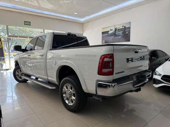 RAM-3500-6.7 I6 TURBO DIESEL LARAMIE CD 4X4 AUTOMÁTICO RAM-3500-2022