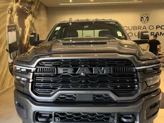 RAM-3500-6.7 I6 TURBO DIESEL LARAMIE NIGHT EDITION CD 4X4 AUTOMÁTICO RAM-3500-2026