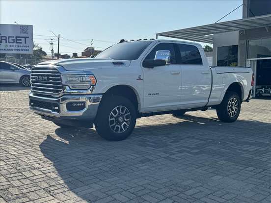RAM-3500-6.7 I6 TURBO DIESEL LIMITED LONGHORN CD 4X4 AUTOMÁTICO RAM-3500-2024