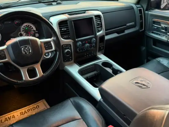 RAM-CLASSIC-5.7 V8 GASOLINA LARAMIE CD 4X4 AUTOMÁTICO RAM-CLASSIC-2022