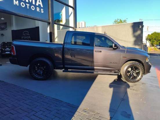 RAM-CLASSIC-5.7 V8 GASOLINA LARAMIE CD 4X4 AUTOMÁTICO RAM-CLASSIC-2022