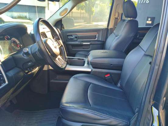 RAM-CLASSIC-5.7 V8 GASOLINA LARAMIE CD 4X4 AUTOMÁTICO RAM-CLASSIC-2022