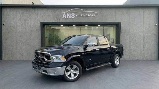 RAM CLASSIC 5.7 V8 GASOLINA LARAMIE CD 4X4 AUTOMÁTICO
