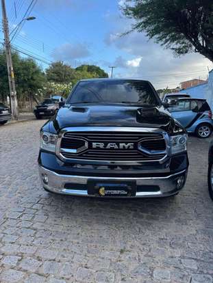 RAM-CLASSIC-5.7 V8 GASOLINA LARAMIE CD 4X4 AUTOMÁTICO RAM-CLASSIC-2022