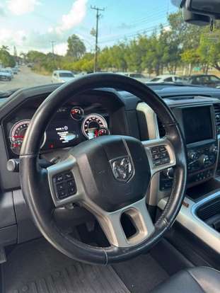 RAM-CLASSIC-5.7 V8 GASOLINA LARAMIE CD 4X4 AUTOMÁTICO RAM-CLASSIC-2022