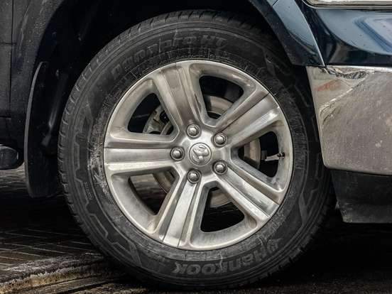 RAM-CLASSIC-5.7 V8 GASOLINA LARAMIE CD 4X4 AUTOMÁTICO RAM-CLASSIC-2023
