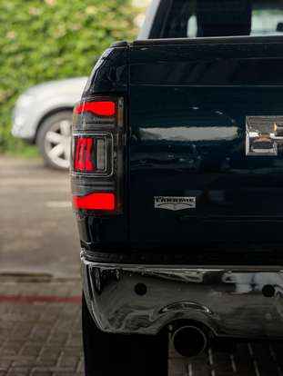 RAM-CLASSIC-5.7 V8 GASOLINA LARAMIE CD 4X4 AUTOMÁTICO RAM-CLASSIC-2023