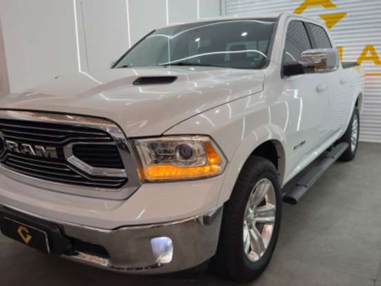 RAM-CLASSIC-5.7 V8 GASOLINA LARAMIE CD 4X4 AUTOMÁTICO RAM-CLASSIC-2022