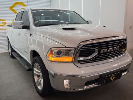 RAM-CLASSIC-5.7 V8 GASOLINA LARAMIE CD 4X4 AUTOMÁTICO RAM-CLASSIC-2022