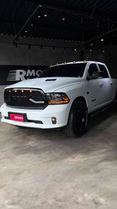 RAM-CLASSIC-5.7 V8 GASOLINA LARAMIE NIGHT EDITION CD 4X4 AUTOMÁTICO RAM-CLASSIC-2022