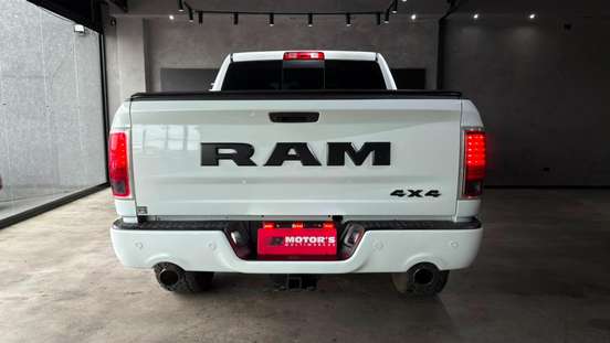 RAM-CLASSIC-5.7 V8 GASOLINA LARAMIE NIGHT EDITION CD 4X4 AUTOMÁTICO RAM-CLASSIC-2022