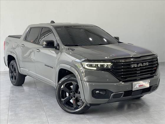 RAM RAMPAGE 2.0 HURRICANE 4 TURBO GASOLINA R/T 4X4 AUTOMÁTICO