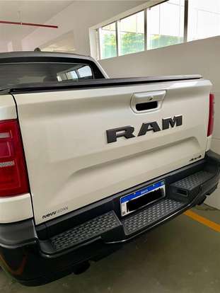 RAM-RAMPAGE-2.0 HURRICANE 4 TURBO GASOLINA R/T 4X4 AUTOMÁTICO RAM-RAMPAGE-2023