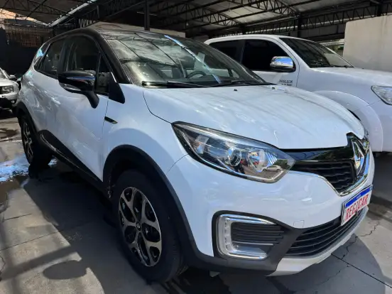RENAULT-CAPTUR-2018