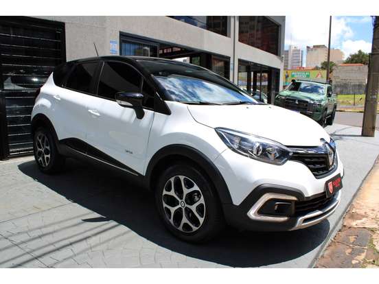 RENAULT-CAPTUR-2021