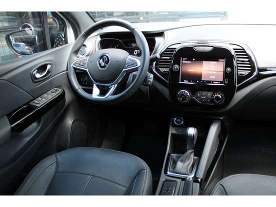 RENAULT-CAPTUR-2021