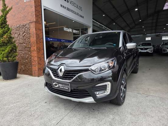 RENAULT-CAPTUR-2020