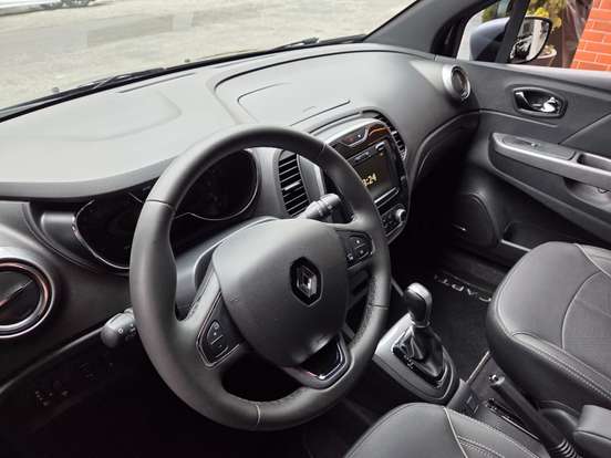 RENAULT-CAPTUR-1.6 16V SCE FLEX BOSE X-TRONIC RENAULT-CAPTUR-2020