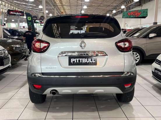 RENAULT-CAPTUR-2019