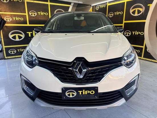 RENAULT-CAPTUR-2018