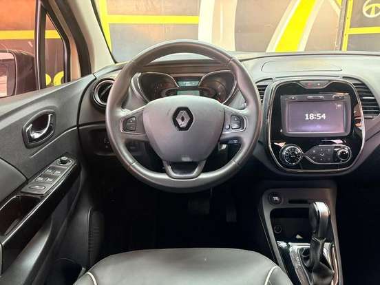 RENAULT-CAPTUR-2018