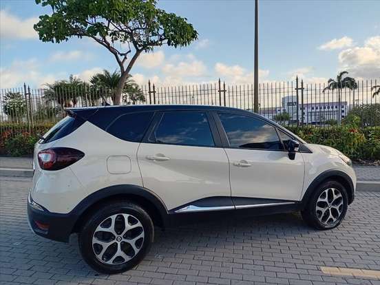 RENAULT-CAPTUR-2019
