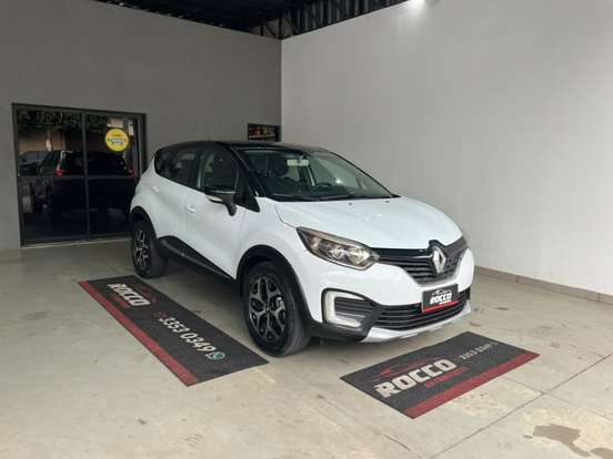 RENAULT-CAPTUR-2017