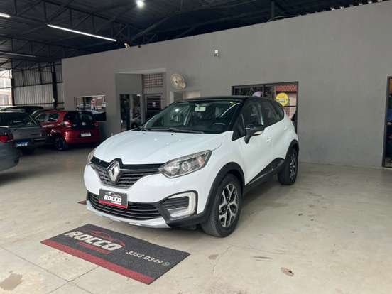 RENAULT-CAPTUR-2017