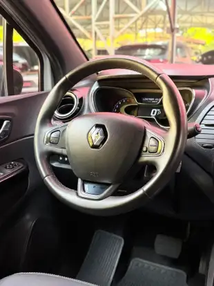 RENAULT-CAPTUR-2020