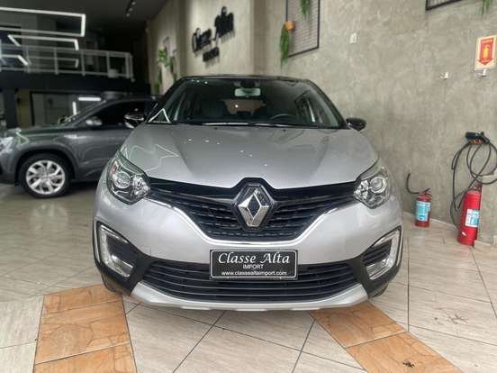 RENAULT-CAPTUR-2017