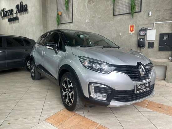RENAULT-CAPTUR-2017