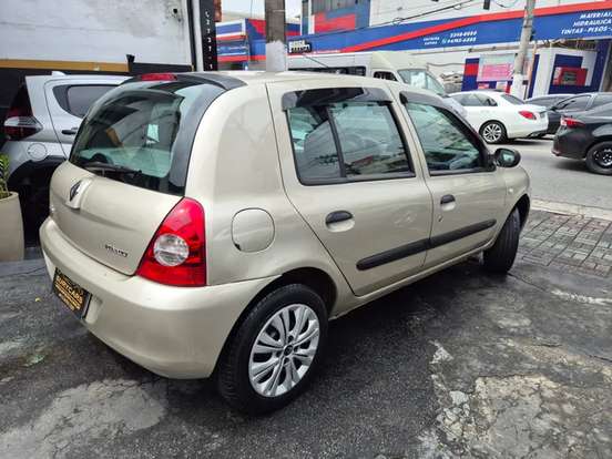 RENAULT-CLIO-1.0 16V FLEX 4P MANUAL RENAULT-CLIO-2011