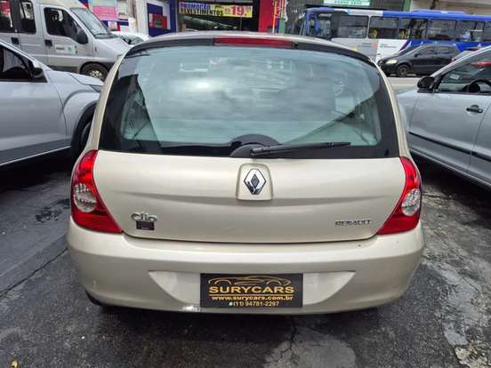 RENAULT-CLIO-2011