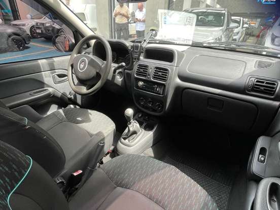RENAULT-CLIO-1.0 EXPRESSION 16V FLEX 4P MANUAL RENAULT-CLIO-2015