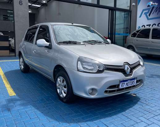 RENAULT-CLIO-2015