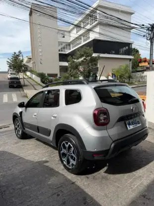 RENAULT-DUSTER-2022