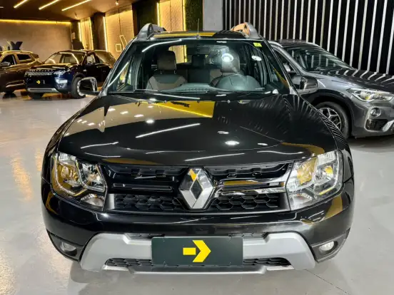 RENAULT-DUSTER-2018