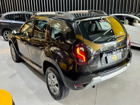 RENAULT-DUSTER-2018